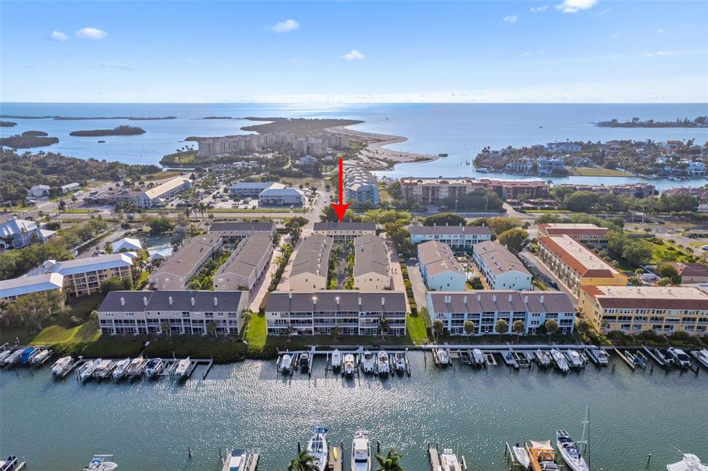 PELICAN ISLE TWNHMS - фото