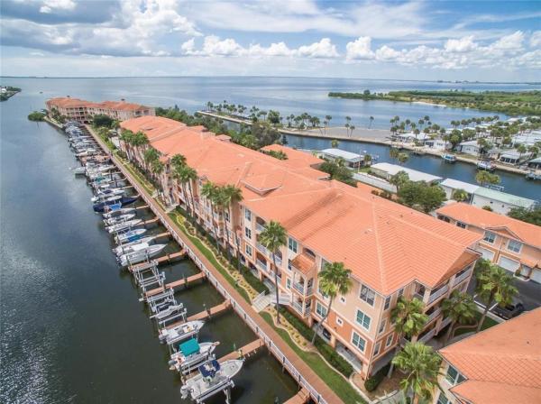 CULBREATH KEY BAYSIDE CONDOMINIUM