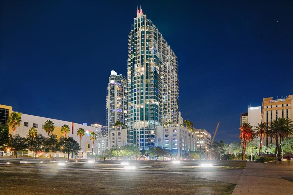 SKYPOINT A CONDOMINIUM - фото