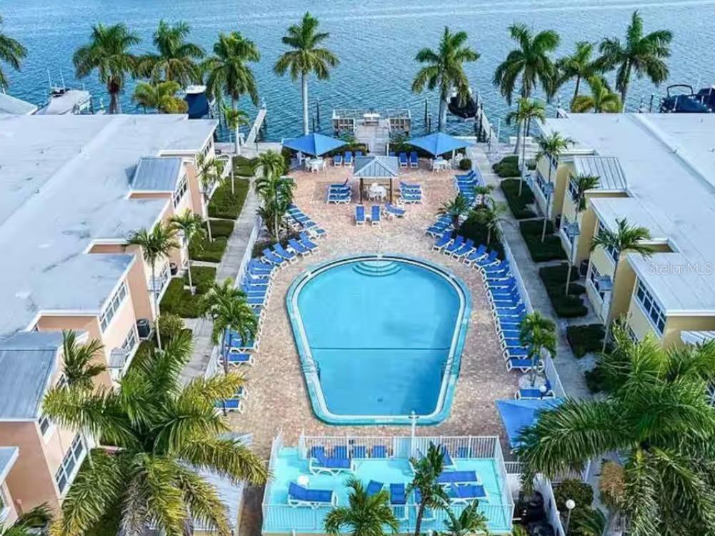 BAREFOOT BEACH RESORT OF INDIAN SHORES - фото