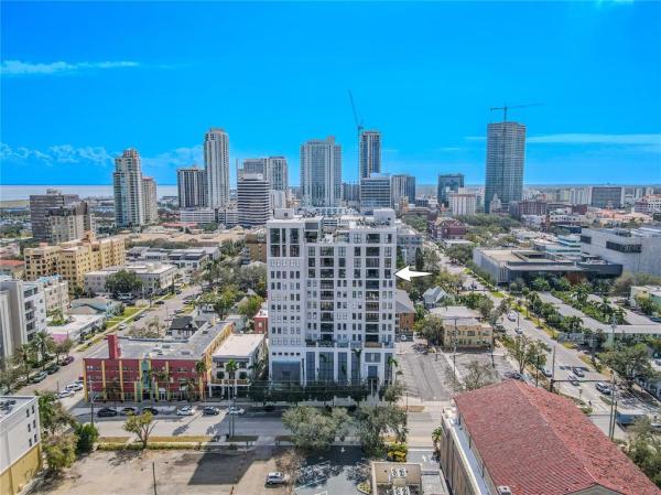 WALKER-WHITNEY PLAZA CONDO