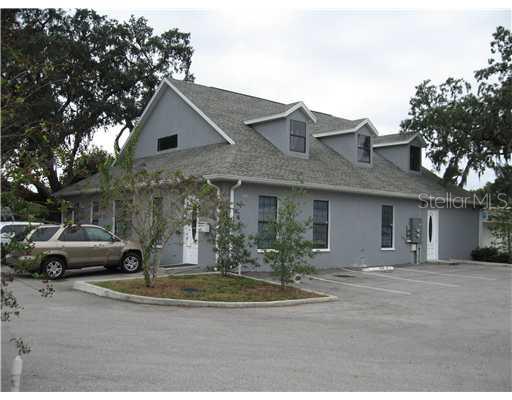 TAMPA'S NORTH SIDE COUNTRY CLUB AREA UNIT NO 1