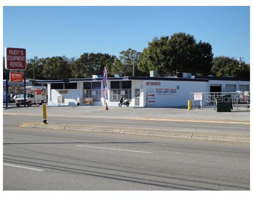 Commercial - фото