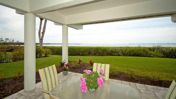 TIDY ISLAND CONDO PH 1