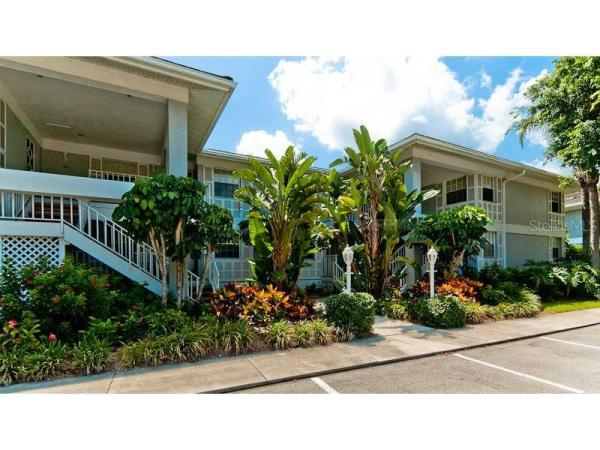 EDGEWATE COVE AT PERICO BAY CLUB SEC 3 CONDO