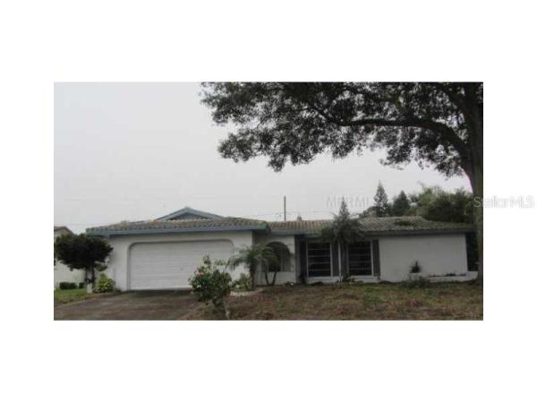 LOFTY PINE ESTS 1ST ADD