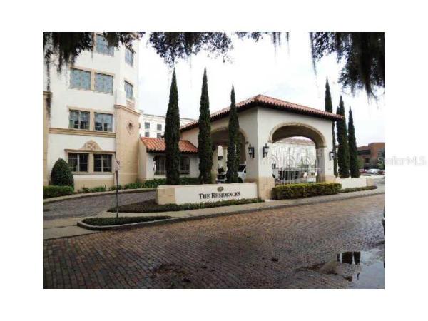 RESIDENCES CONDO