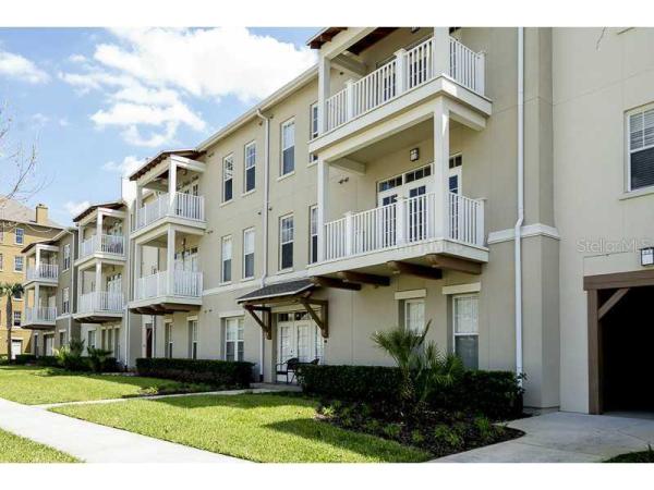 ARTISAN CLUB; A CONDO PH 4