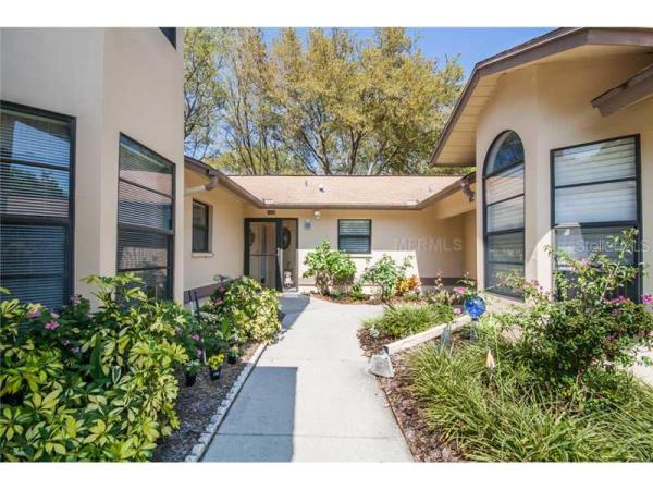 BRAEMOOR LAKE VILLAS PARTIAL REPLAT