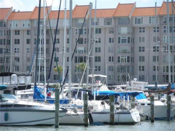 EDGEWATER ARMS 3RD CONDO