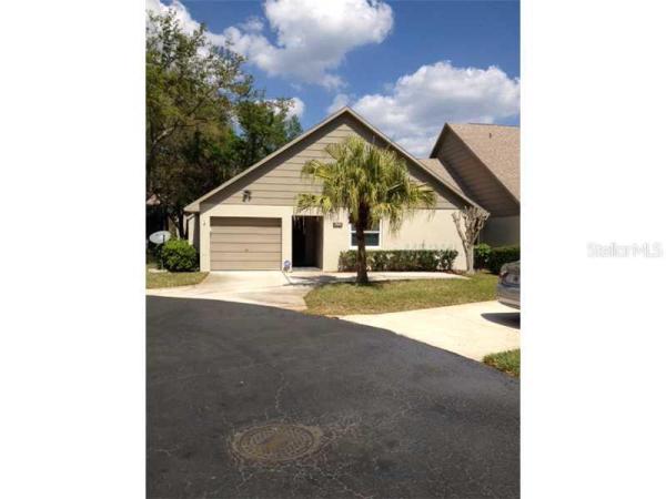 CHATEAUX WOODS CONDO