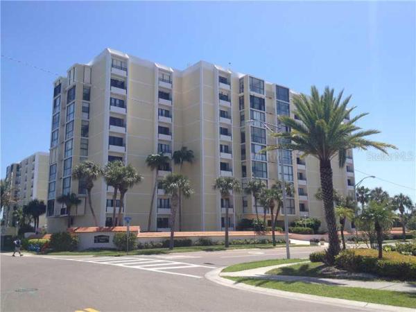 CLEARWATER POINT 8 CONDO