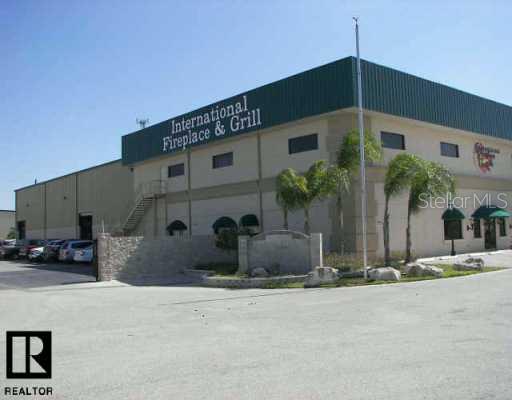 Commercial - фото