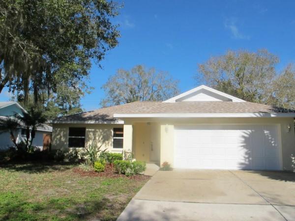 LAKE SARASOTA UNIT 18