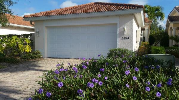 VILLAS BURNT STORE ISLES 01