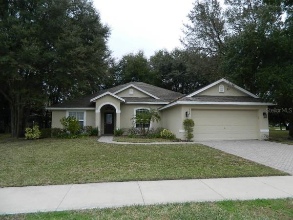 EUSTIS BLUE LAKE ESTATES