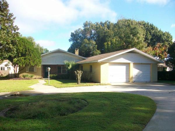 EUSTIS LAKEVIEW PARK