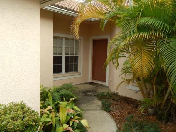 PELICAN POINTE GOLF & COUNTRY CLUB