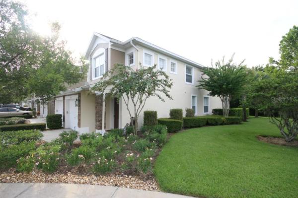 CARRIAGE HOMES AT DUNWOODY COMMONS