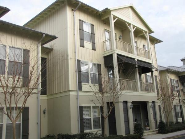 CARLYLE RESIDENCES/CELEBRATION