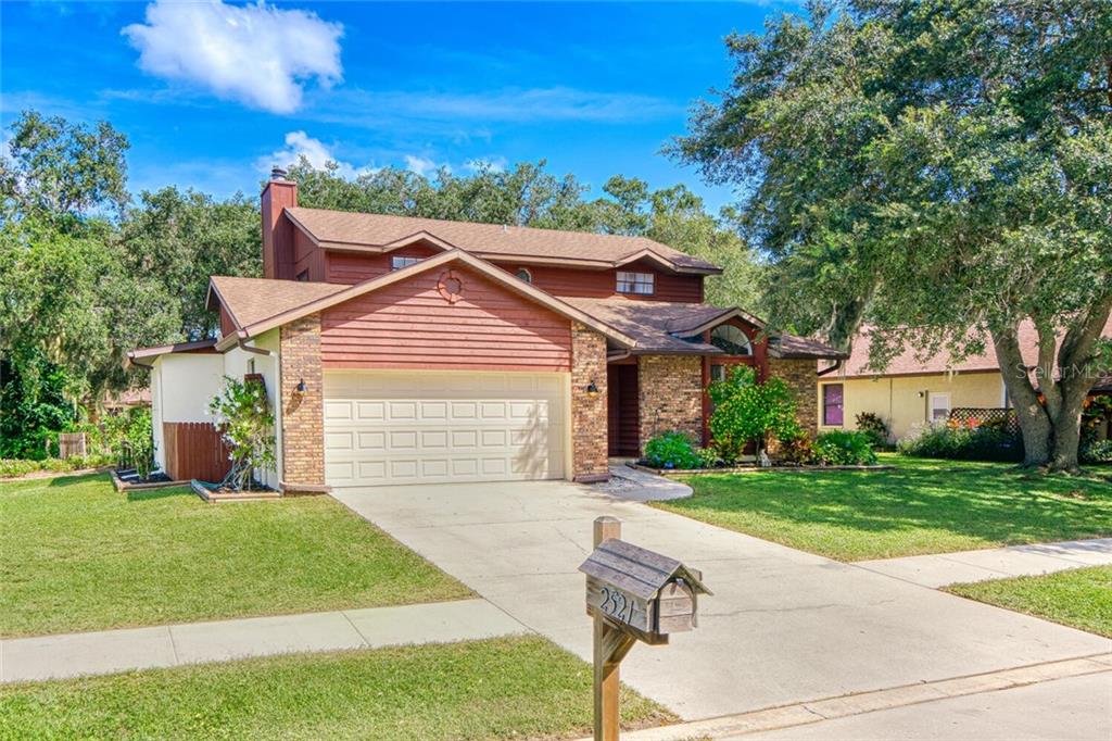 COLONIAL OAKS - фото