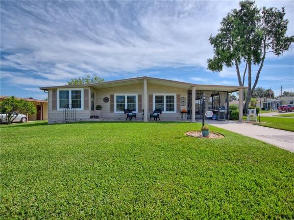 LADY LAKE ORANGE BLOSSOM GARCDENS UNIT 06