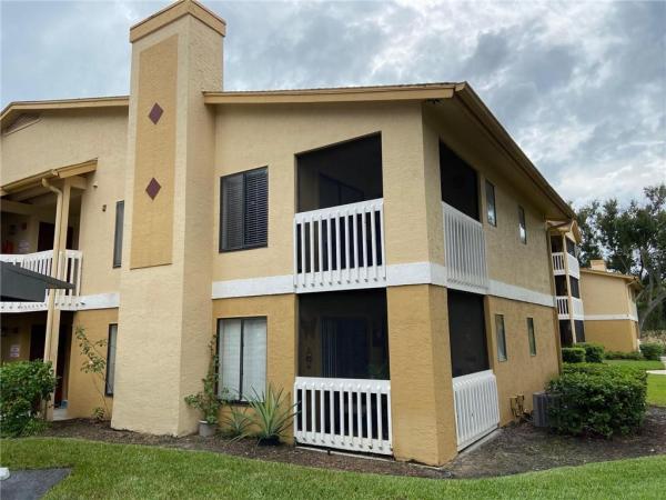 BELLEAIR VILLAGE CONDO