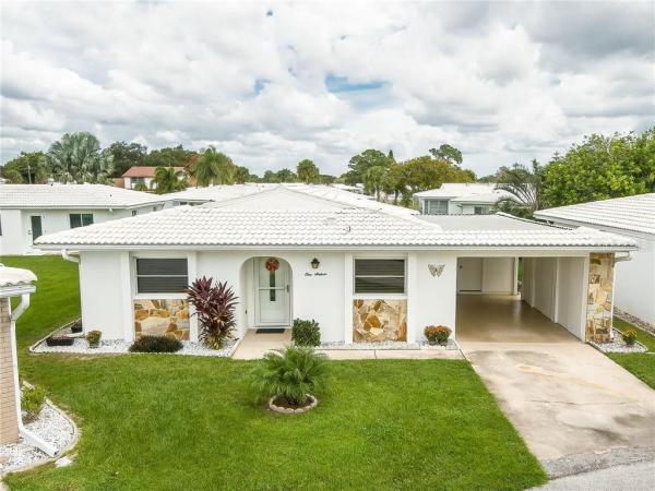 CIRCLE WOODS OF VENICE 1