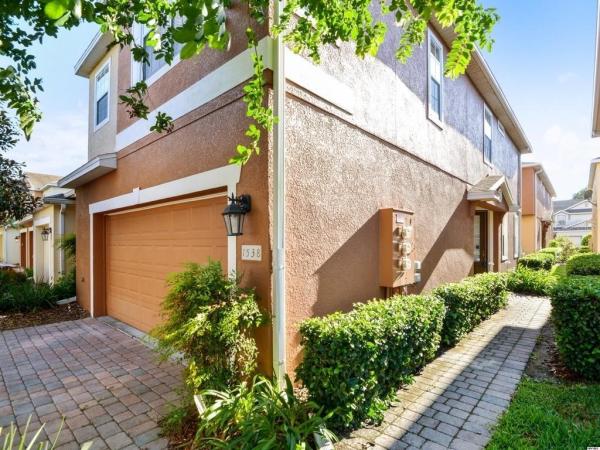 THE PARKE AT HANOVER PLACE