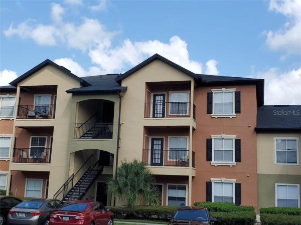 FOUNTAINS AT METRO WEST