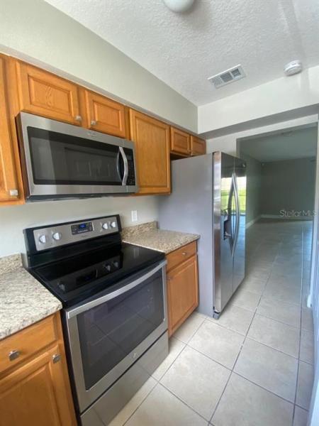 BUENAVENTURA LAKES GOLD COAST TWNHMS UNREC