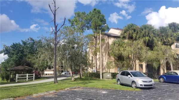 CASCADES AT KISSIMMEE CONDO