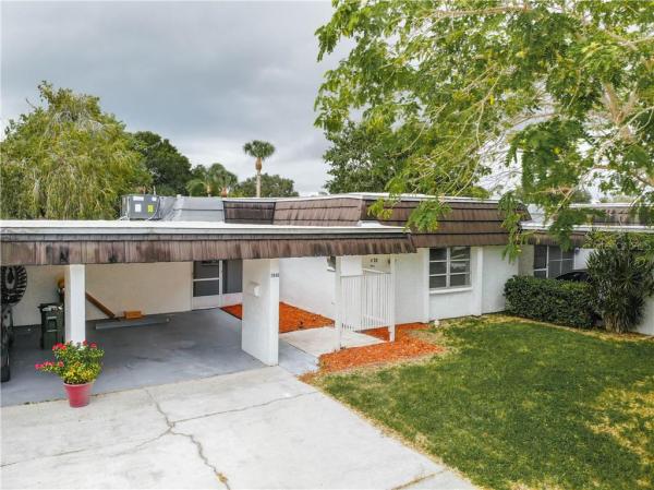 GLEN OAKS RIDGE VILLAS 1