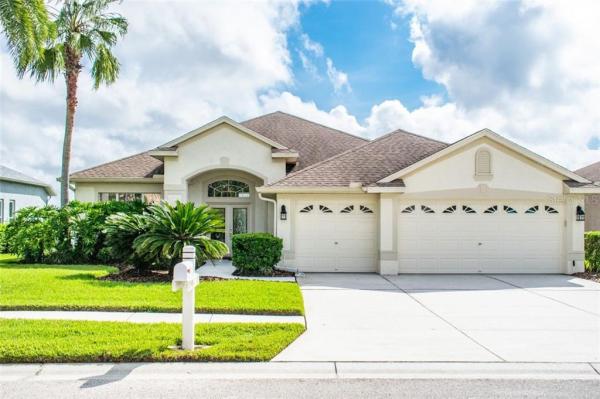 VALENCIA GARDENS PH 03