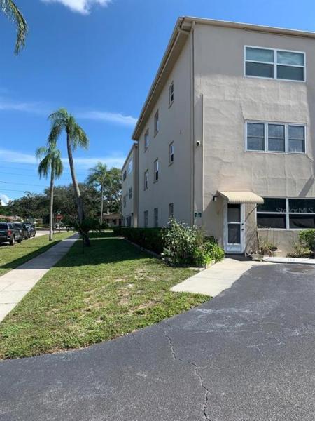 DISSTON PLAZA APTS CONDO