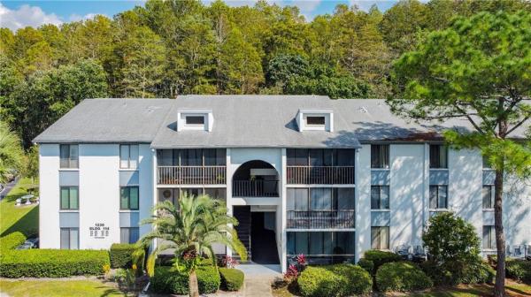 PINE RIDGE AT LAKE TARPON VILLAGE