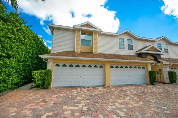 ESTANCIA PLACE TWNHMS