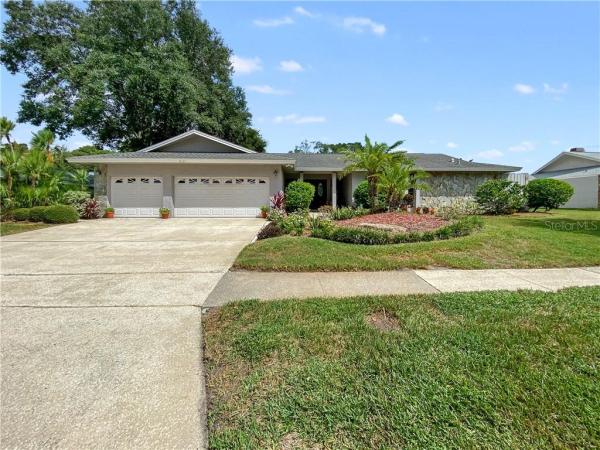 CLUBHOUSE ESTATES OF COUNTRYSIDE