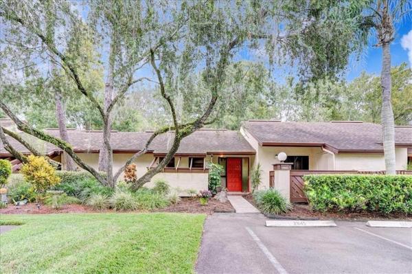 STRATHMORE GATE-EAST