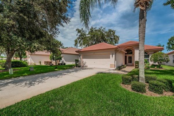 CRESCENT OAKS COUNTRY CLUB COVENTRY PH 6