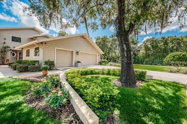 VILLAS AT CYPRESS RUN