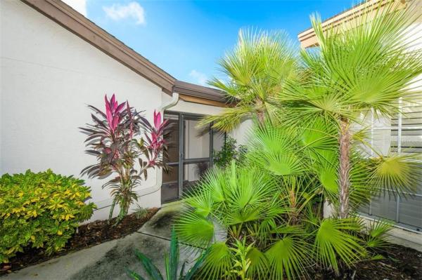 WOODLAKE VILLAS PALM AIRE 6,7,9