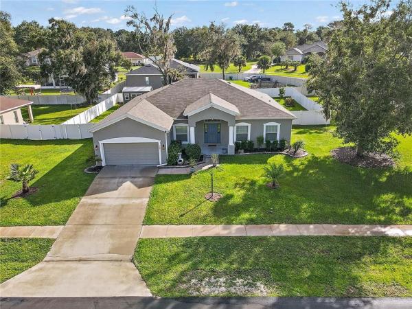 LADY LAKE STONEWOOD ESTATES