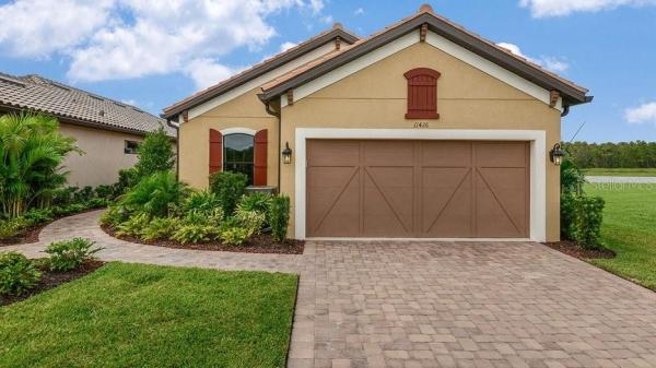 STARKEY RANCH ESPLANADE