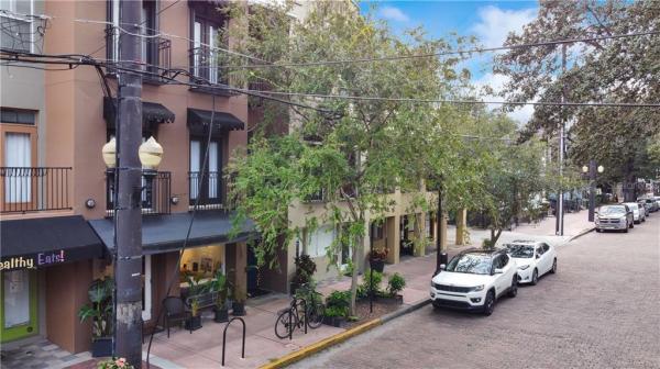 THORNTON PLACE TOWNHOMES