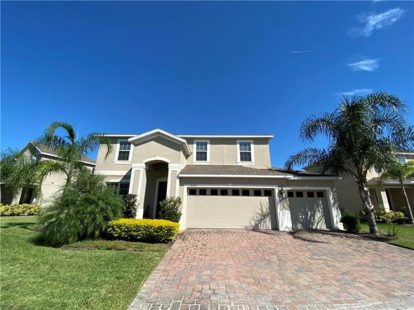 HUNTERS CREEK/POINTE