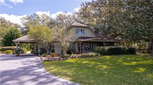 LAUREL LANE EQUINE CENTER