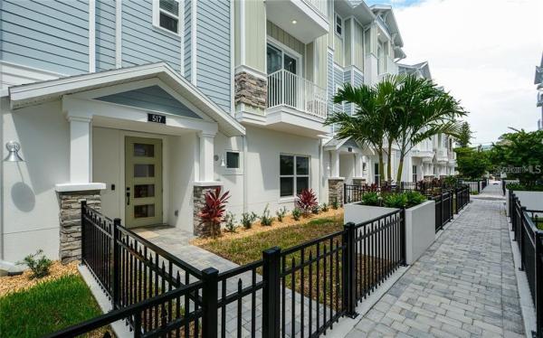 ENCLAVE AT LAUREL PARK