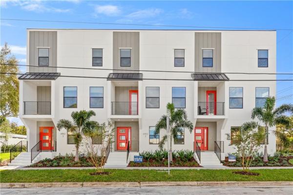 BAY HAVEN TOWNHOMES