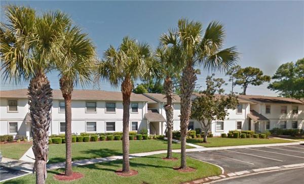 MEADOWS CONDO AT EAST LAKE WOODLANDS